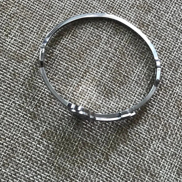 Four leaf clover stainless steel bangle - Picture 3 of 3